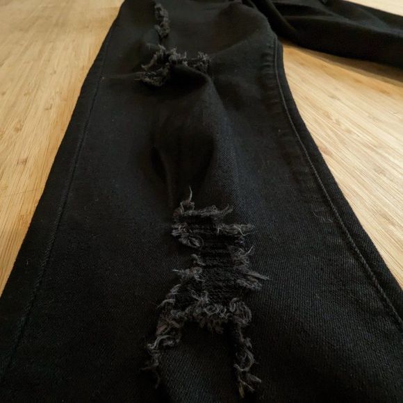 YMI High Rise Black Distressed Jeans Perfect Condition Sized 7 - Picture 3 of 10